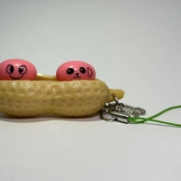 Set 2 jucarii antistres, breloc, in forma de aluna, crem, 6 cm, Vivo FIGURINA-ALUNA